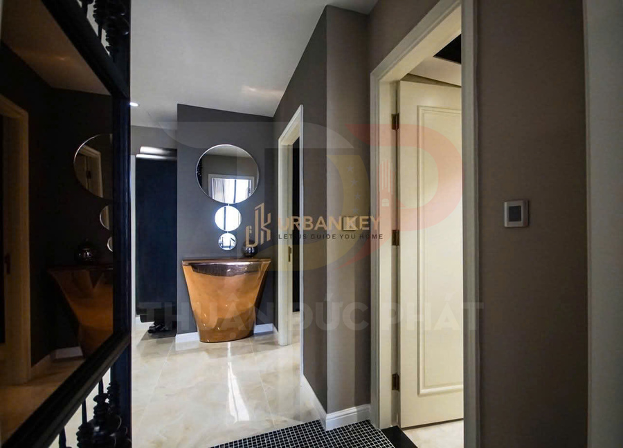 Cho thuê căn hộ Aqua 3 Vinhomes Golden River 90 mét vuông, 2 phòng ngủ, giá 40 triệu đồng