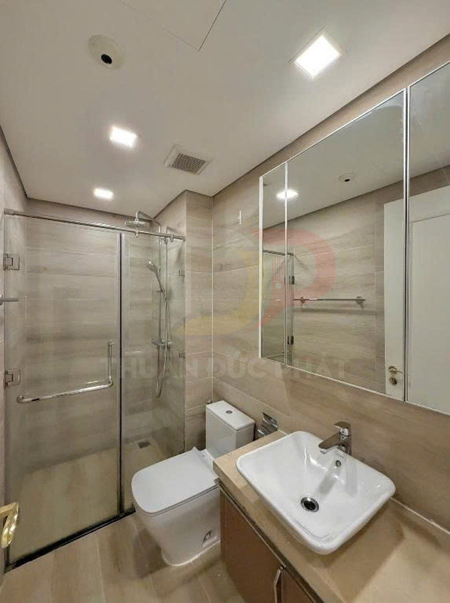 Cho Thuê Căn Hộ Vinhomes Golden River Tòa Aqua 1 Hai Phòng Ngủ Tầm Nhìn Landmark 81