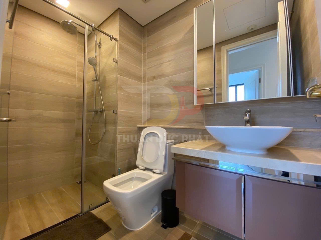 Bán Căn Hộ Vinhomes Golden River Tòa Aqua 3 Diện Tích 51m2 Tầm Nhìn Sông Sài Gòn Và Landmark 81