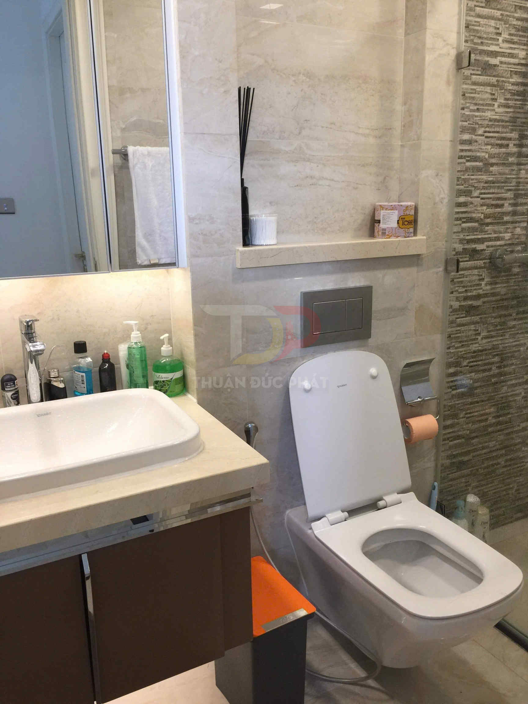 Cho thuê căn hộ Vinhomes Golden River Lux 6 full nội thất 1 phòng ngủ view xéo sông TCV Marina giá thuê 19 triệu NET