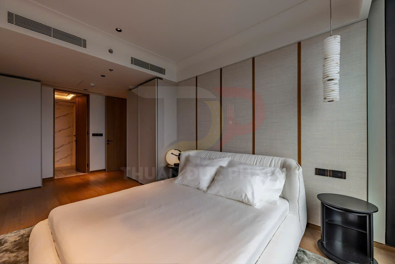 Bán căn hộ Grand Marina Sài Gòn 237m² giá 170 tỷ, không gian rộng và tầm nhìn sông