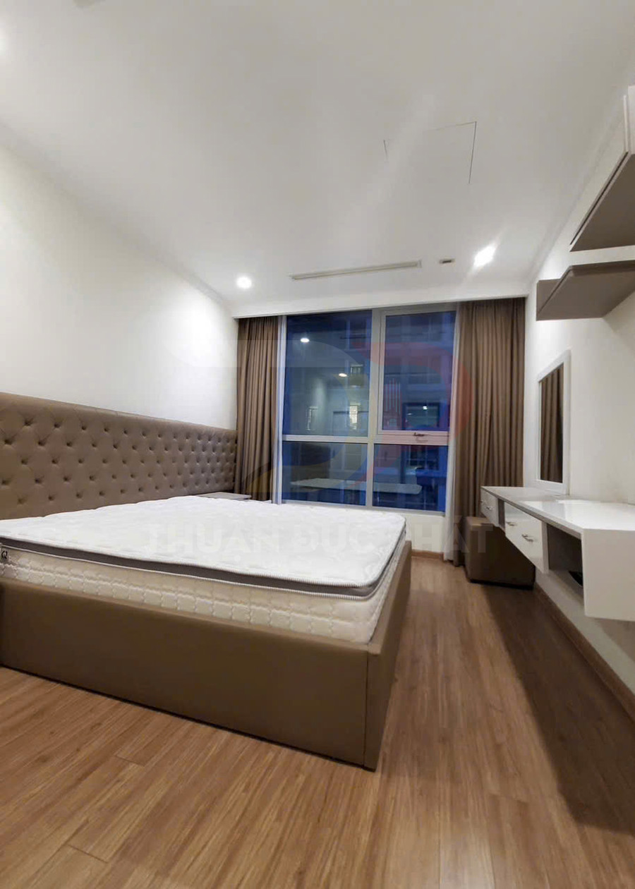 Cho Thuê Căn Hộ Vinhomes Central Park Tòa Landmark 5 Diện Tích 80 Mét Vuông Đầy Đủ Nội Thất Cao Cấp