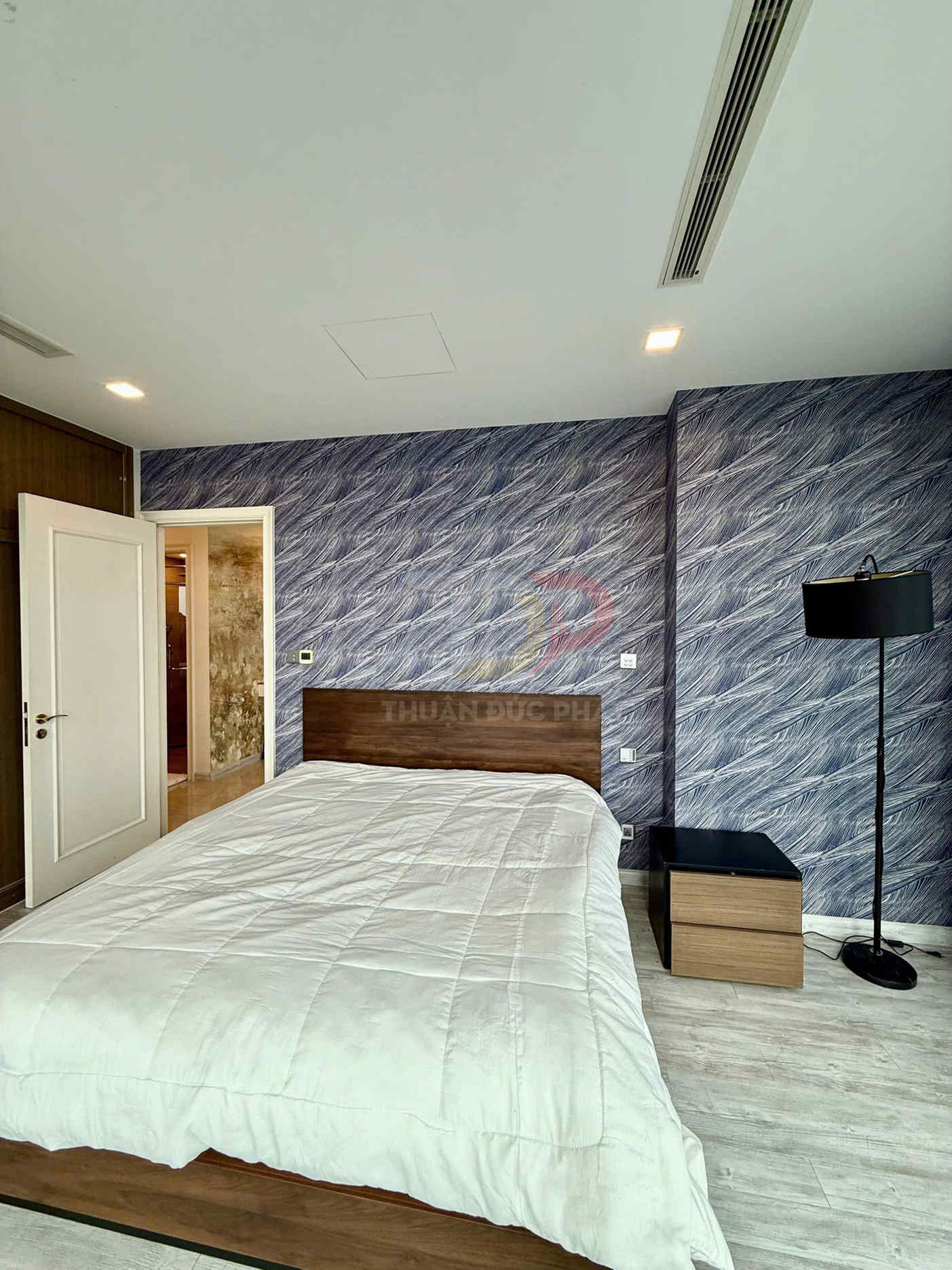 Cho Thuê Căn Hộ Aqua 2 Vinhomes Golden River 4 Phòng Ngủ 159m2 Nội Thất Đẹp View Sông Giá 85 Triệu Mỗi Tháng