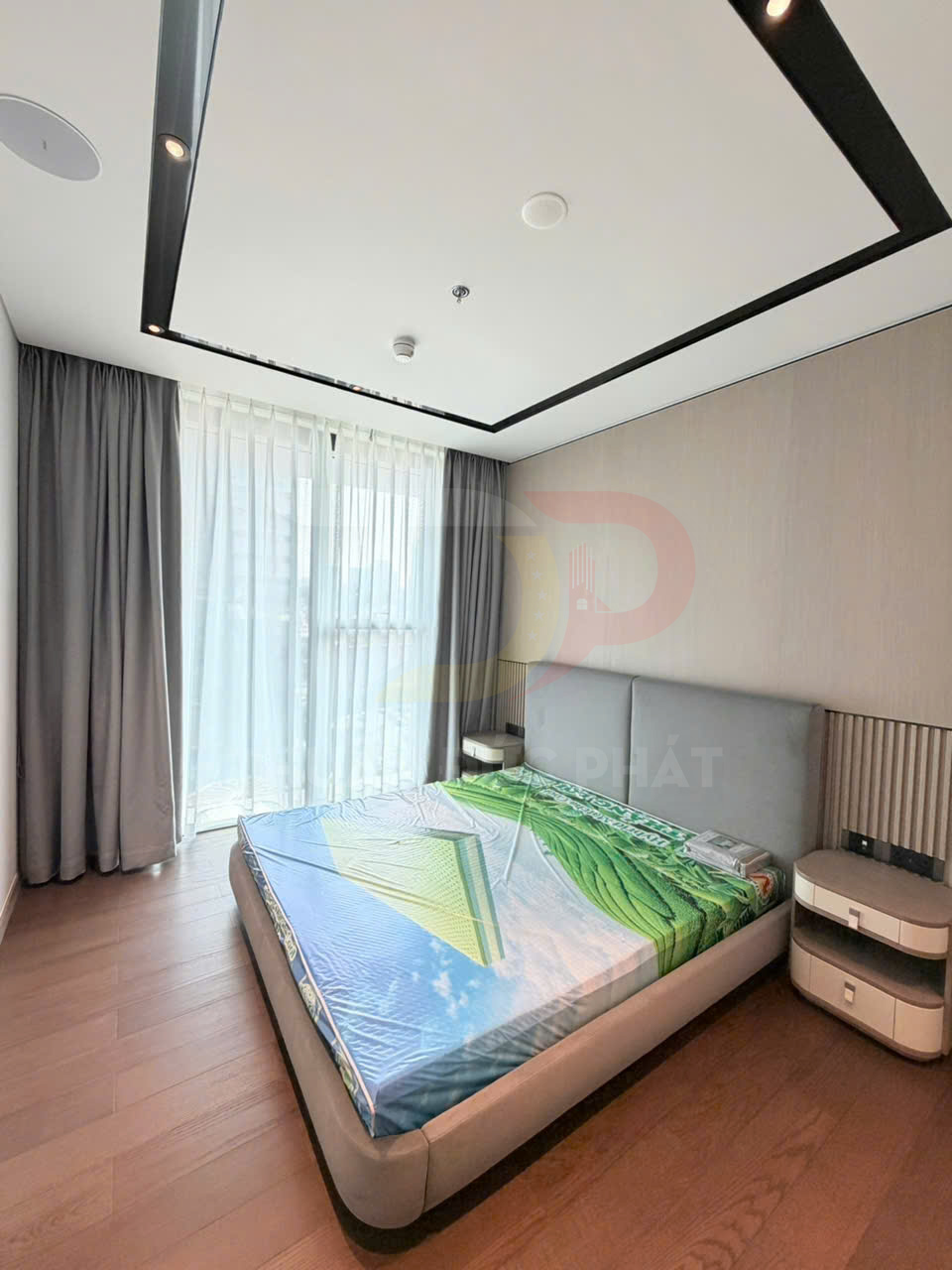 Cho thuê căn hộ một phòng ngủ Grand Marina Sài Gòn 60 mét vuông view sông, nội thất mới, giá 42 triệu đồng