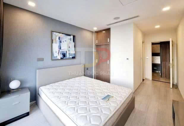 Cho Thuê Căn Hộ Vinhomes Golden River Aqua 3 View Sông Bitexco Full Nội Thất Giá Tốt 1650 USD