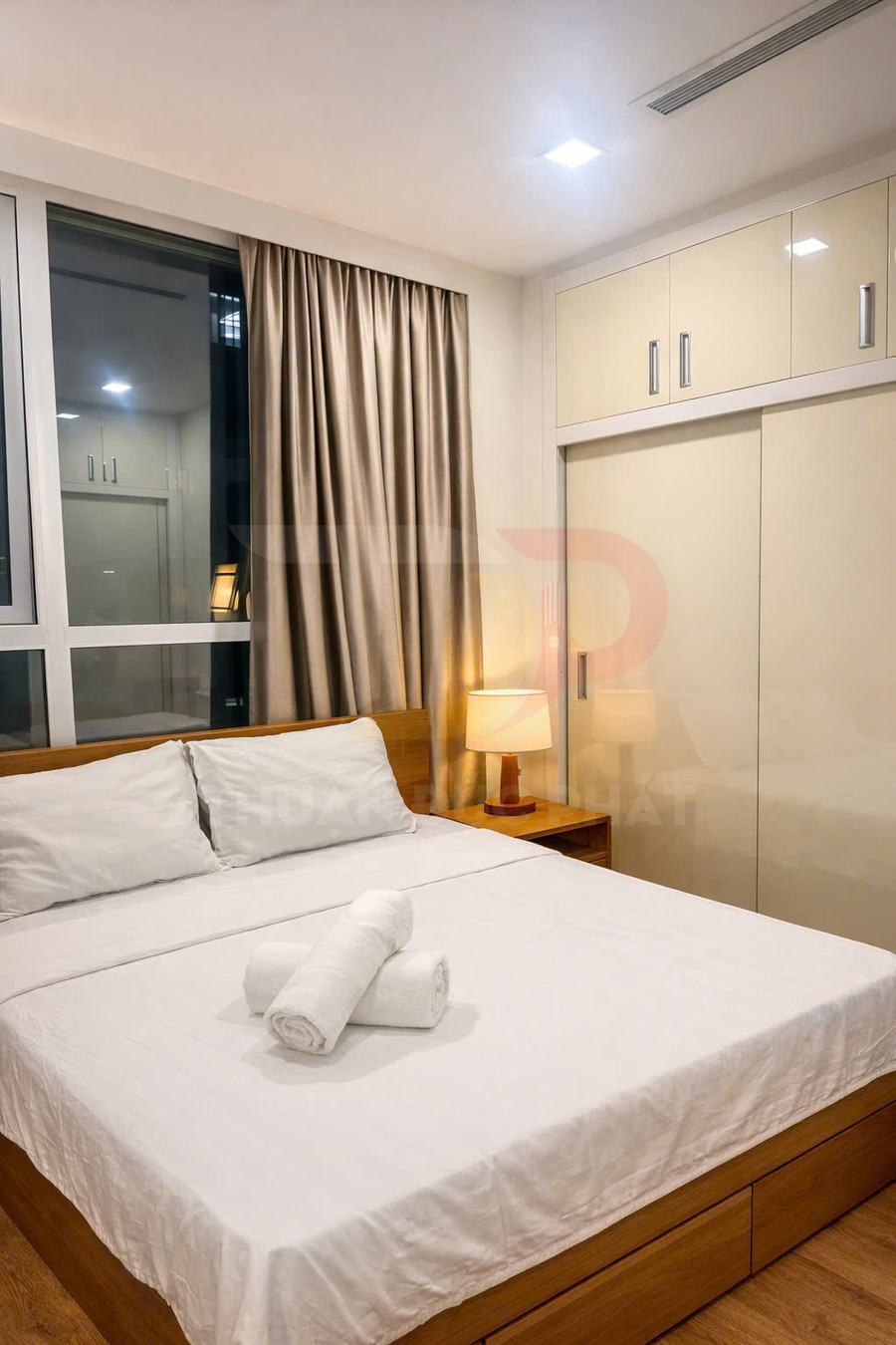 Bán căn hộ ba phòng ngủ Park 2 Vinhomes Central Park diện tích 115,4 mét vuông giá 14,9 tỷ đồng