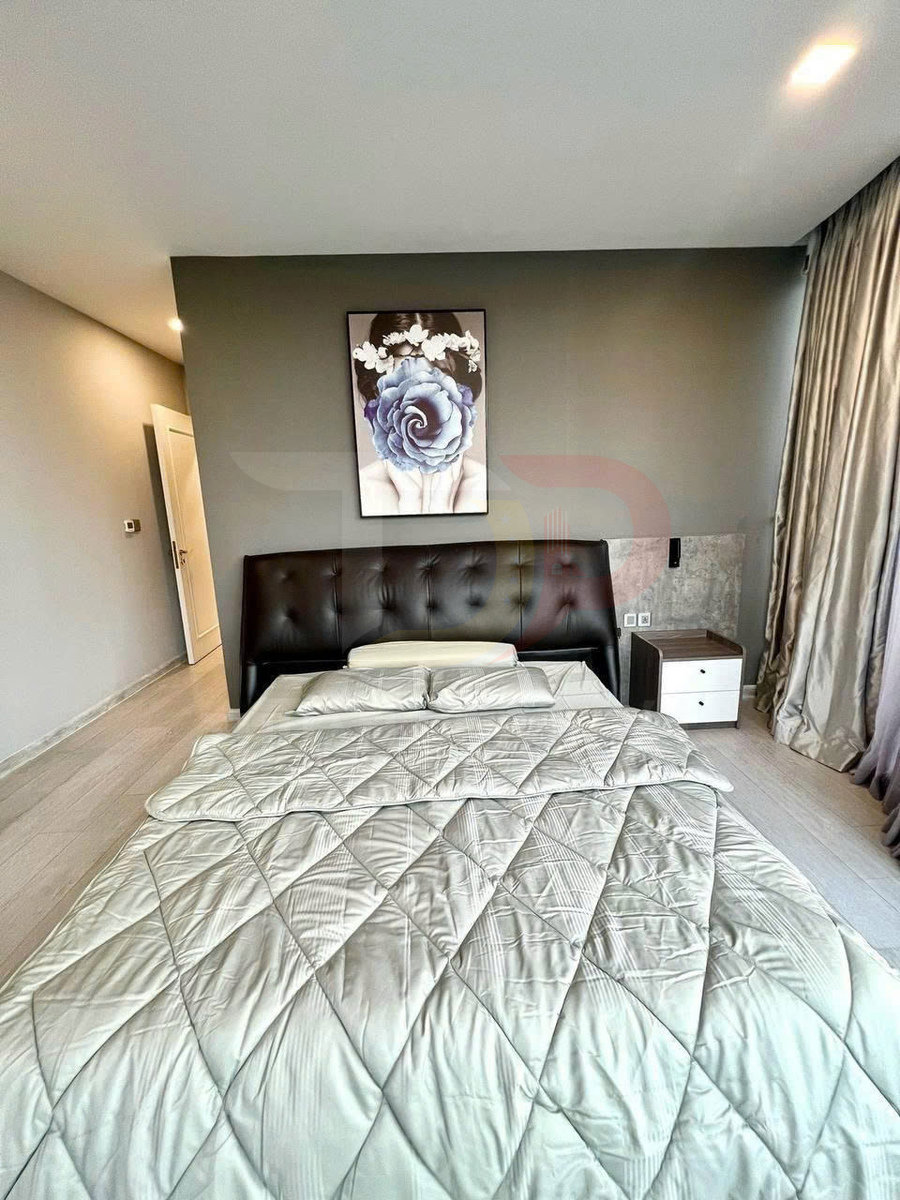 Cho thuê căn hộ Aqua 2 Vinhomes Golden River 101,4 mét vuông, 3 phòng ngủ, nội thất cao cấp, giá 52 triệu đồng