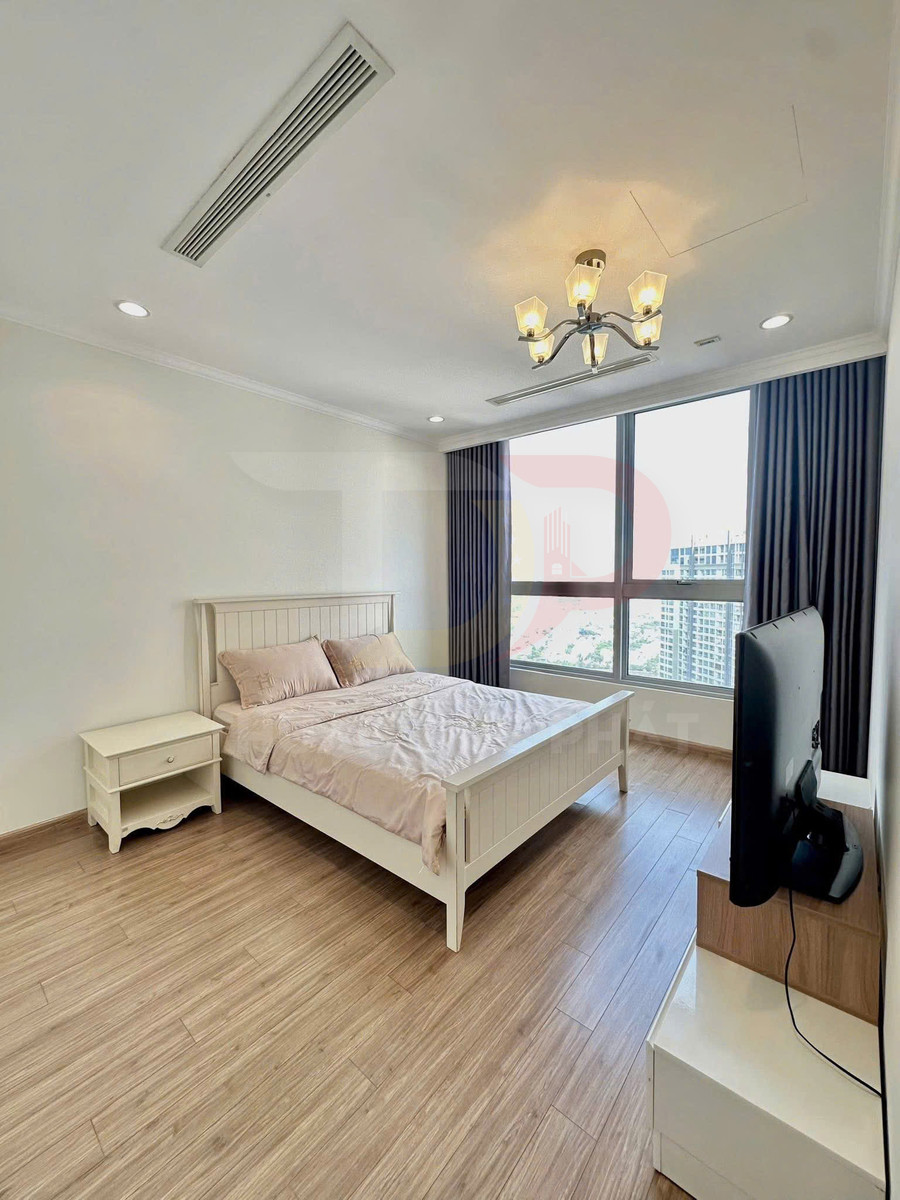 Cho Thuê Căn Hộ Vinhomes Central Park Tòa Landmark 4 Diện Tích 108.7 Mét Vuông Đầy Đủ Nội Thất Sang Trọng
