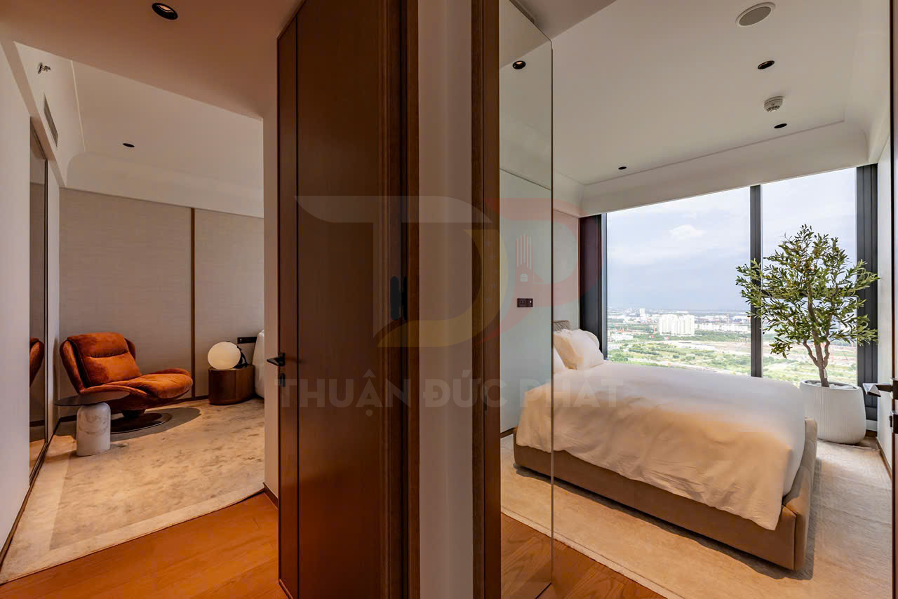 Bán căn hộ Grand Marina Sài Gòn 237m² giá 170 tỷ, không gian rộng và tầm nhìn sông