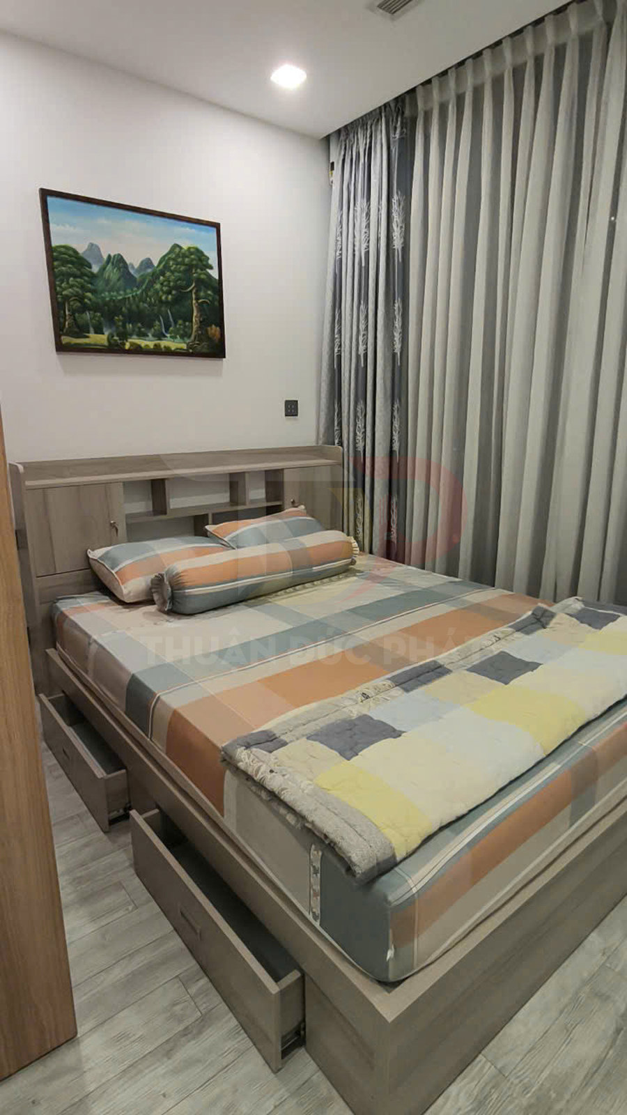 Cho thuê căn hộ Aqua 2 Vinhomes Golden River 68,6 m², 2 phòng ngủ, giá 28 triệu đồng mỗi tháng