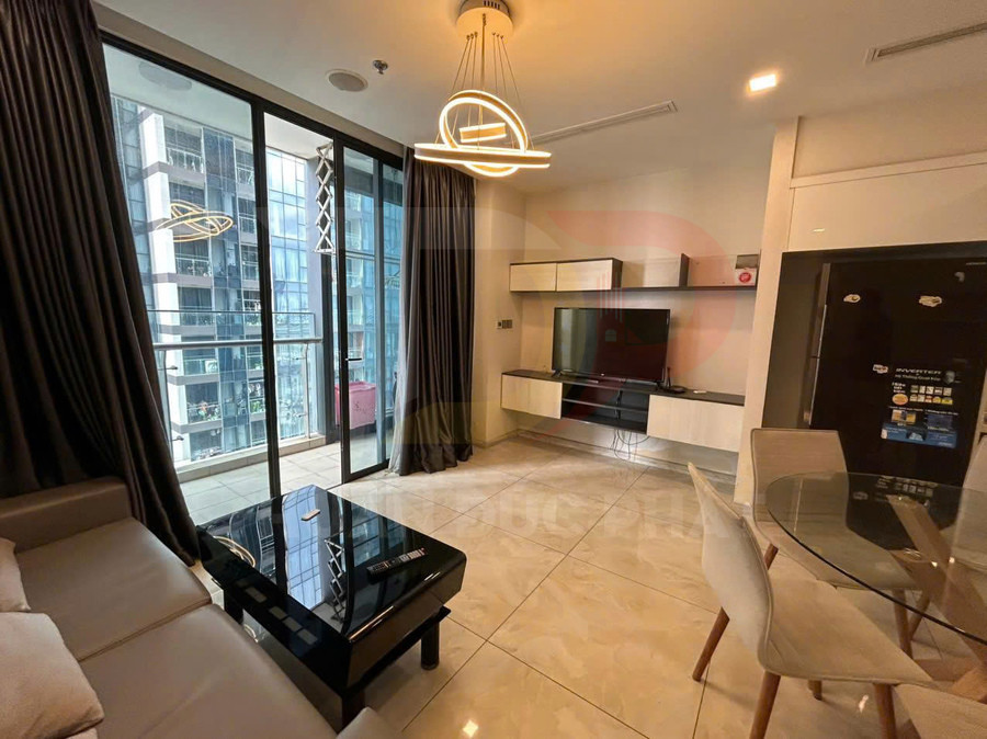 Cho Thuê Căn Hộ Hai Phòng Ngủ Tòa Lux 6 Vinhomes Golden River Đầy Đủ Nội Thất