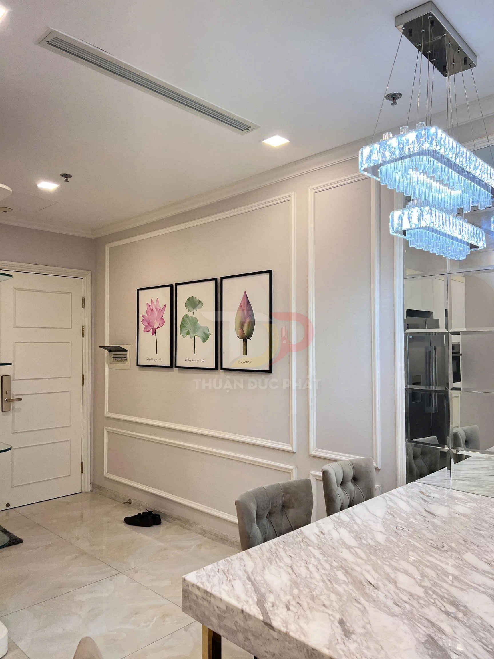 Bán Căn Hộ 2 Phòng Ngủ Vinhomes Golden River Tòa Aqua 3 Thiết Kế Tân Cổ Điển Hiện Đại Sổ Hồng Chính Chủ