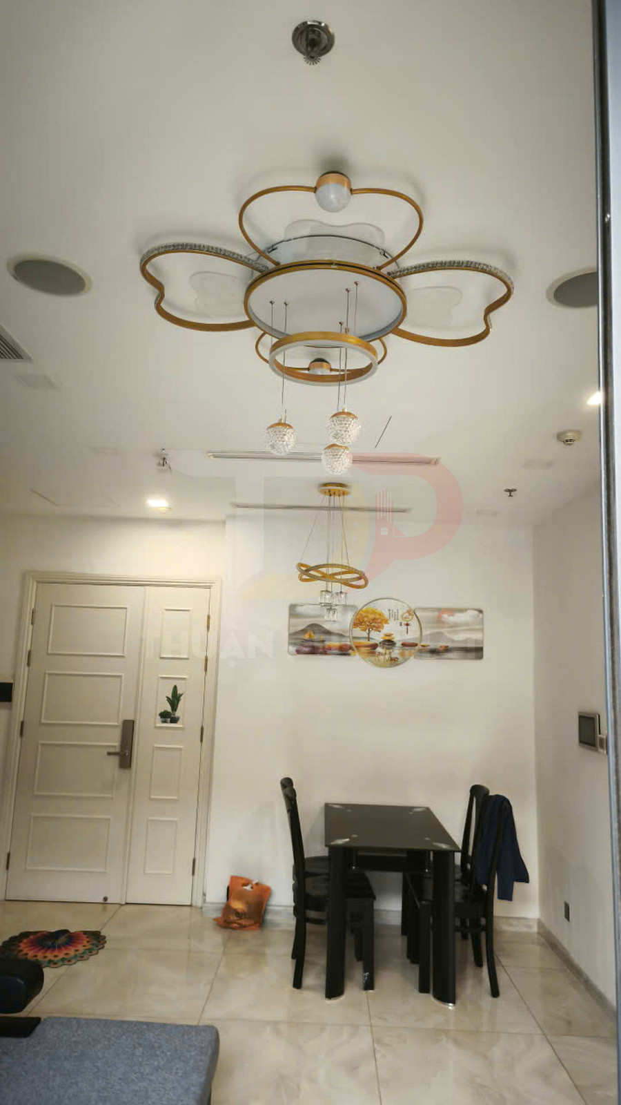 Cho thuê căn hộ Aqua 2 Vinhomes Golden River 68,6 m², 2 phòng ngủ, giá 28 triệu đồng mỗi tháng
