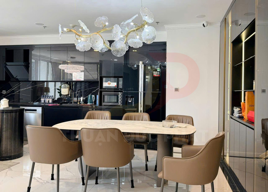 Bán Căn Hộ Vinhomes Central Park 4 Phòng Ngủ Tòa Landmark 6 Diện Tích 155 Mét Vuông