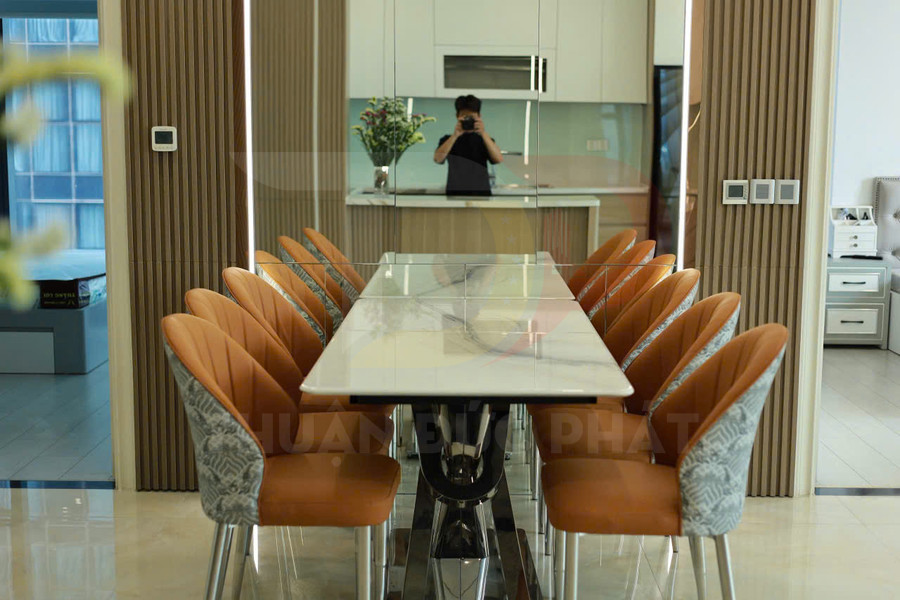 Cho thuê căn hộ 3 phòng ngủ Aqua 1 Vinhomes Golden River 118 mét vuông full nội thất view trực diện sông, thành phố và Bitexco