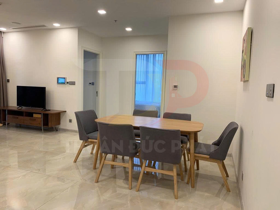 Cho Thuê Căn Hộ Vinhomes Golden River Tòa Aqua 2 Khu Vực Trung Tâm Diện Tích 98.9 Mét Vuông Tầm Nhìn Thành Phố