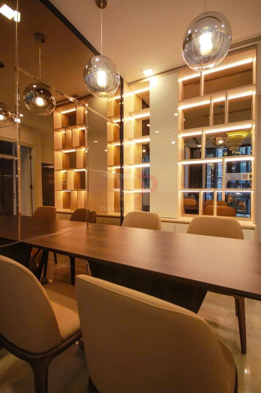 Cho thuê căn hộ Vinhomes Golden River Aqua 1 một phòng ngủ full nội thất view xéo sông và Tòa Central Park