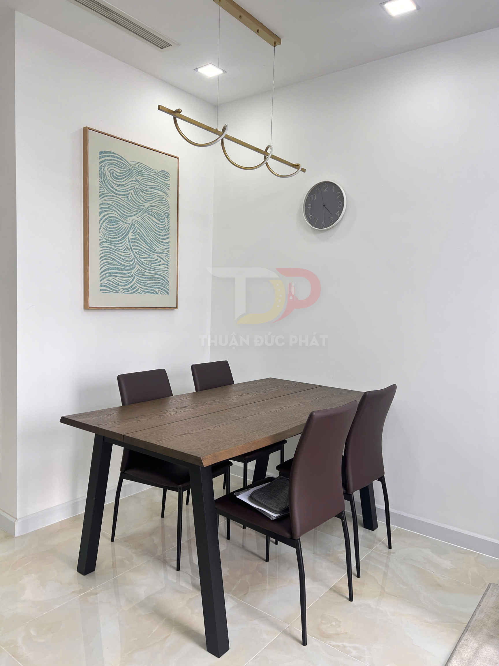 Bán căn hộ Vinhomes Golden River Aqua 2 full nội thất 2 phòng ngủ view Landmark 81 giá 11.5 tỷ chi tiết đầy đủ nhất