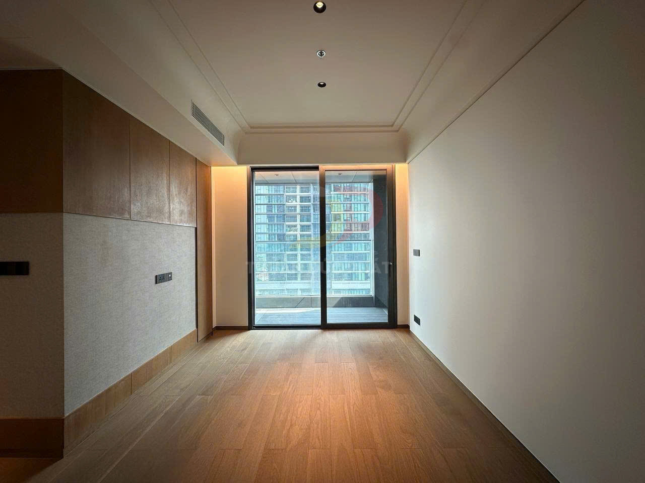 Cho Thuê Căn Hộ Grand Marina Saigon Tòa Sea 1 Phòng Ngủ 60m2 View Công Viên Lotus Lá Sen Và Sông Sài Gòn Nội Thất Cơ Bản Cao Cấp