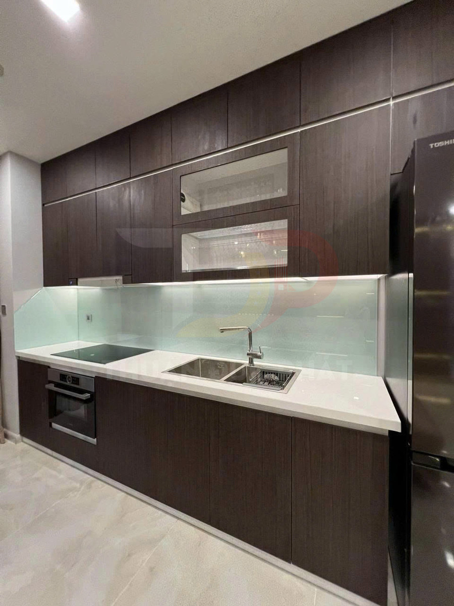 Cho thuê căn hộ Aqua 2 Vinhomes Golden River 101,4 mét vuông, 3 phòng ngủ, nội thất cao cấp, giá 52 triệu đồng