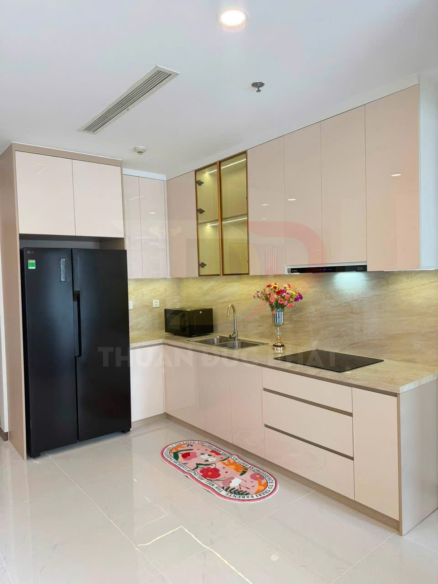 Bán Căn Hộ Vinhomes Central Park 2 Phòng Ngủ Tòa Landmark Plus Diện Tích 79 Mét Vuông Giá 11.5 Tỷ Bao Thuế Phí Có Sổ Hồng