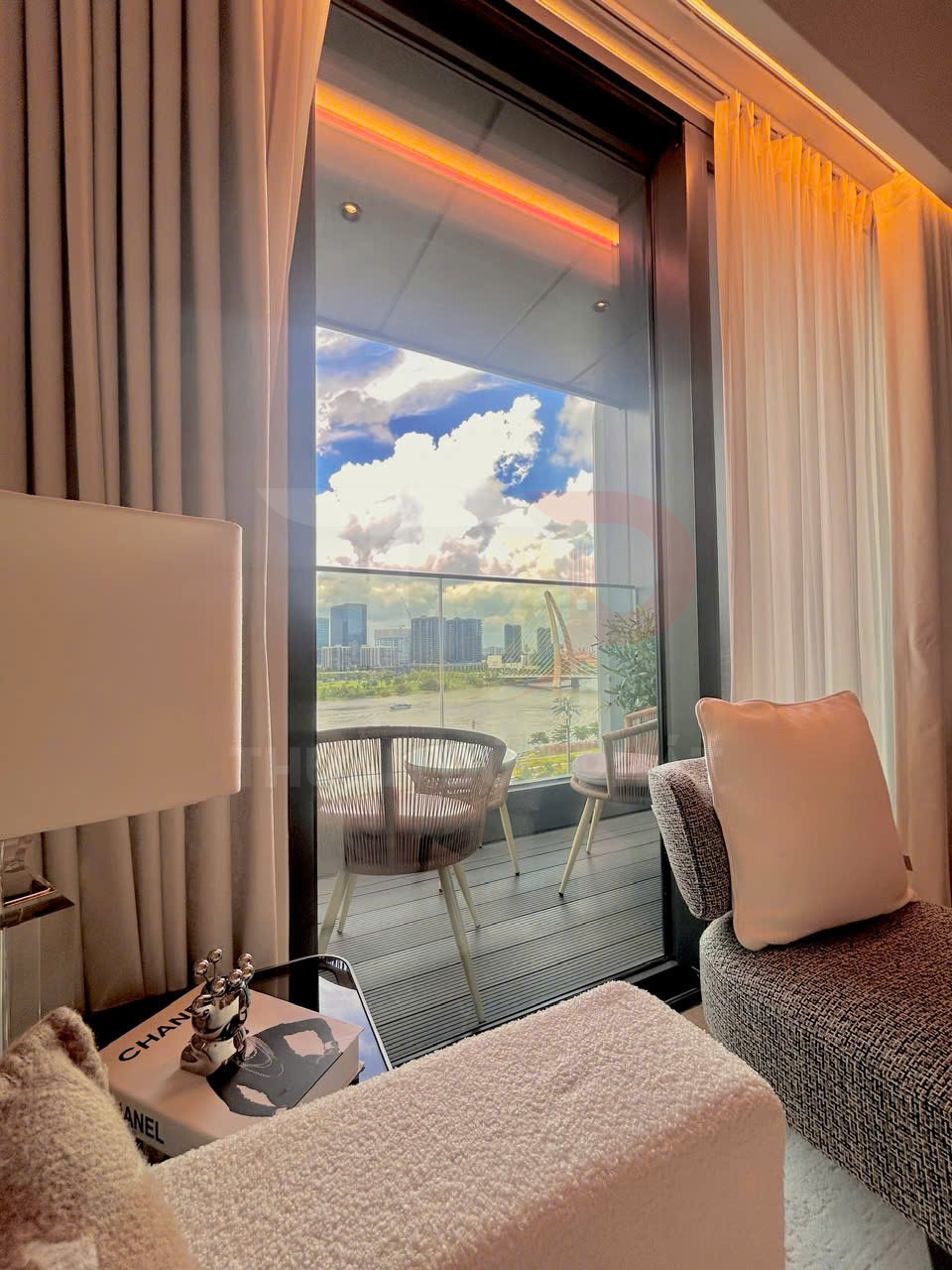 Cho thuê căn hộ Grand Marina Saigon tòa Sea 2 phòng ngủ 92 mét vuông view sông giá 80 triệu đồng