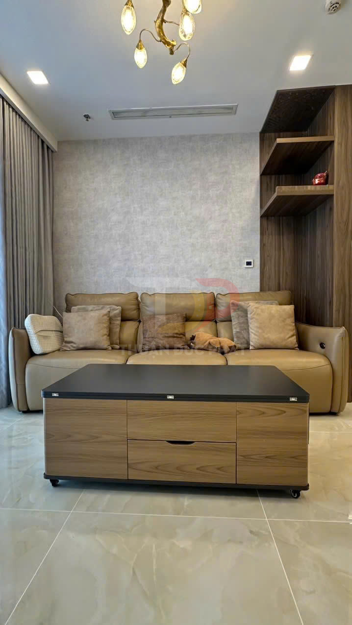 Cho thuê căn hộ Vinhomes Golden River Aqua 2 diện tích 72 mét vuông, 2 phòng ngủ, nội thất đầy đủ, view thành phố và Landmark 81