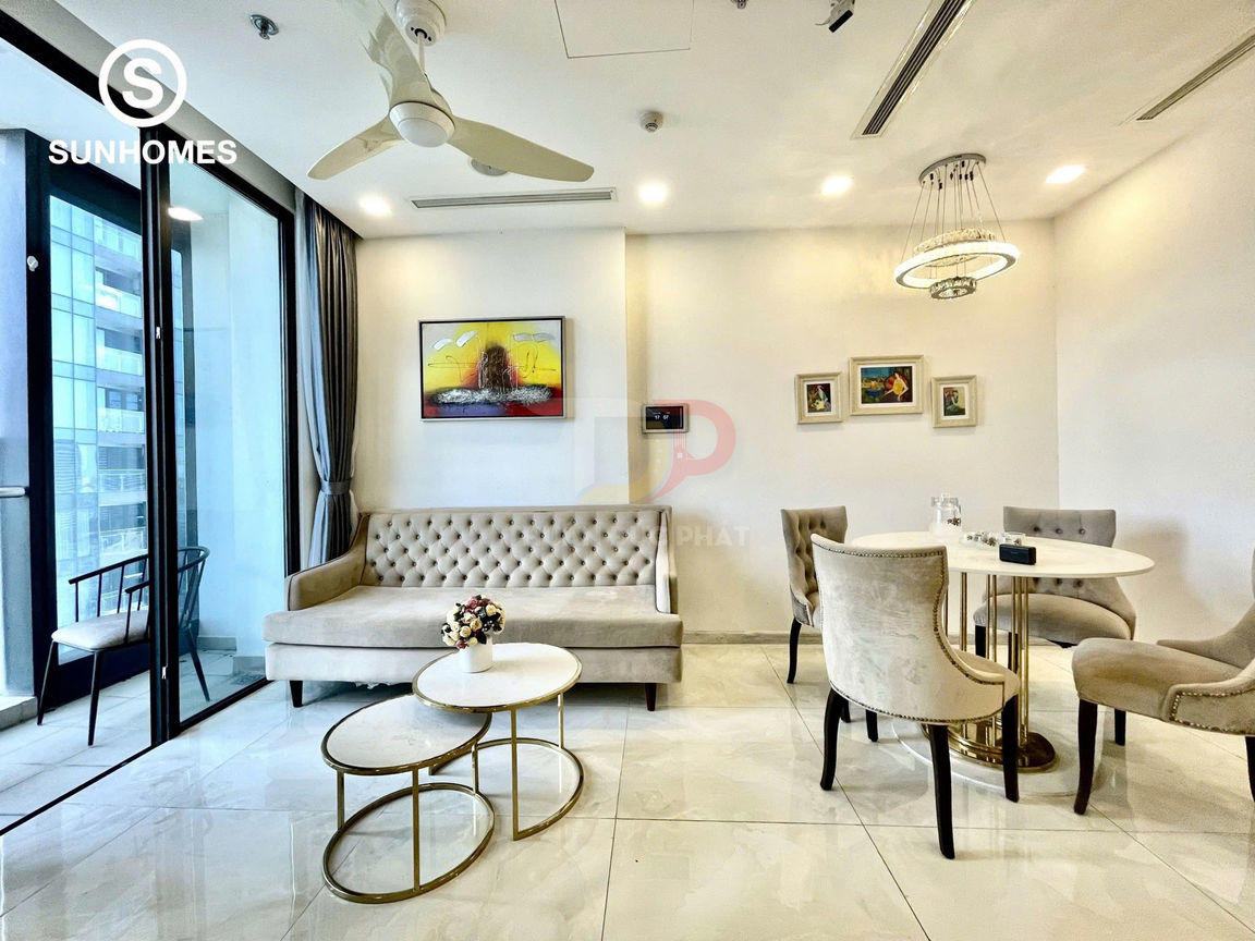 Cho thuê căn hộ Vinhomes Golden River Aqua 4 view sông Sài Gòn và Landmark 81 giá 28 triệu vào ở liền