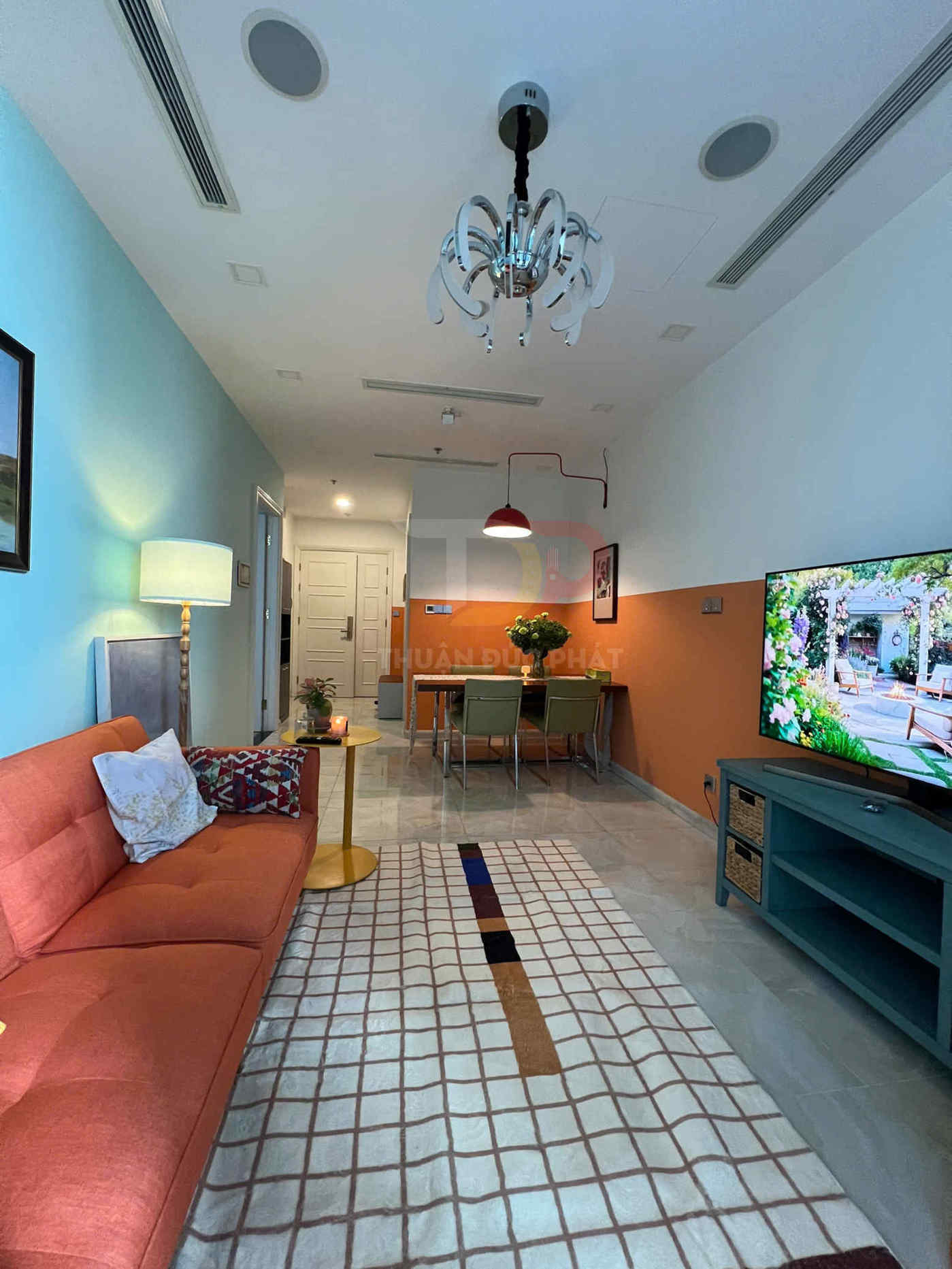 Bán căn hộ Vinhomes Golden River Aqua 1 full nội thất 1 phòng ngủ view sông Bitexco giá 10.5 tỷ đang có hợp đồng thuê 30 triệu mỗi tháng