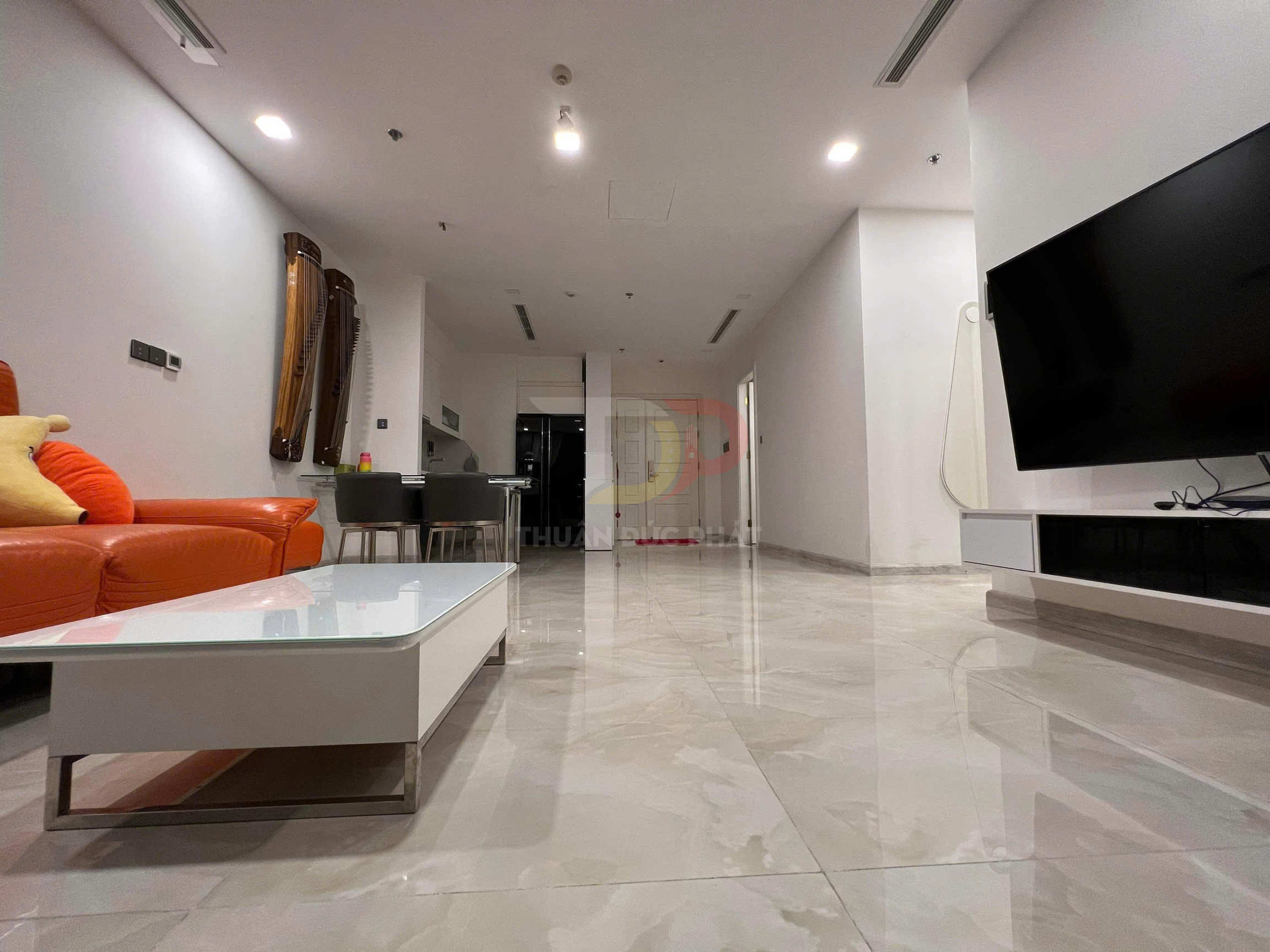 Bán Căn Hộ Vinhomes Golden River Tòa Aqua 1 Sở Hữu 2 Phòng Ngủ Với Tầm Nhìn Trực Diện Biểu Tượng Landmark 81
