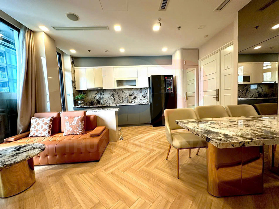 Cho thuê căn hộ Aqua 3 Vinhomes Golden River 68,6 mét vuông, nội thất cao cấp, view Marina và Bitexco
