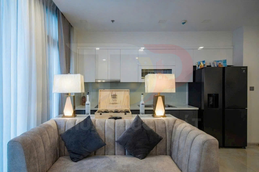 Cho thuê căn hộ Vinhomes Golden River Aqua 2 hai phòng ngủ 68,9 mét vuông, nội thất cao cấp, giá 35 triệu mỗi tháng
