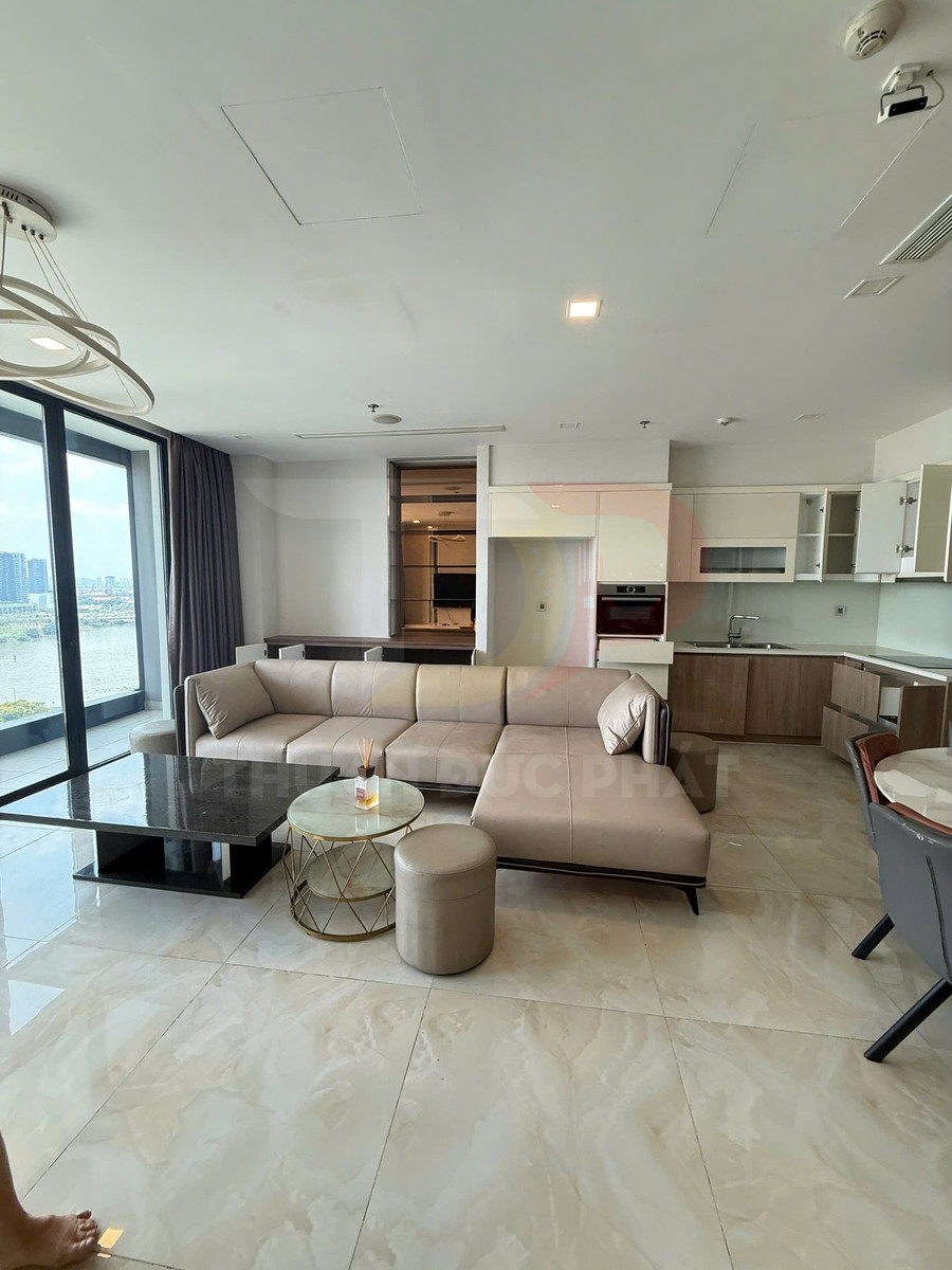 Thuê căn hộ Vinhomes Golden River Aqua 1 3 phòng ngủ view trực diện sông, thành phố và Bitexco, full nội thất đẹp giá 50 triệu Net