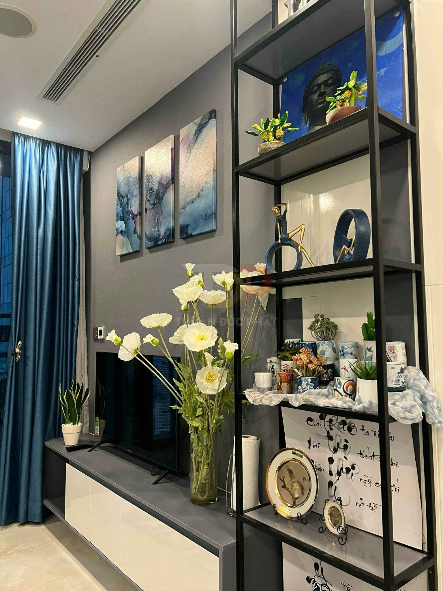 Bán Căn Hộ Vinhomes Golden River Aqua 1 1 Phòng Ngủ 48,7 Mét Vuông View Sông Thành Phố Full Nội Thất Giá 10,2 Tỷ