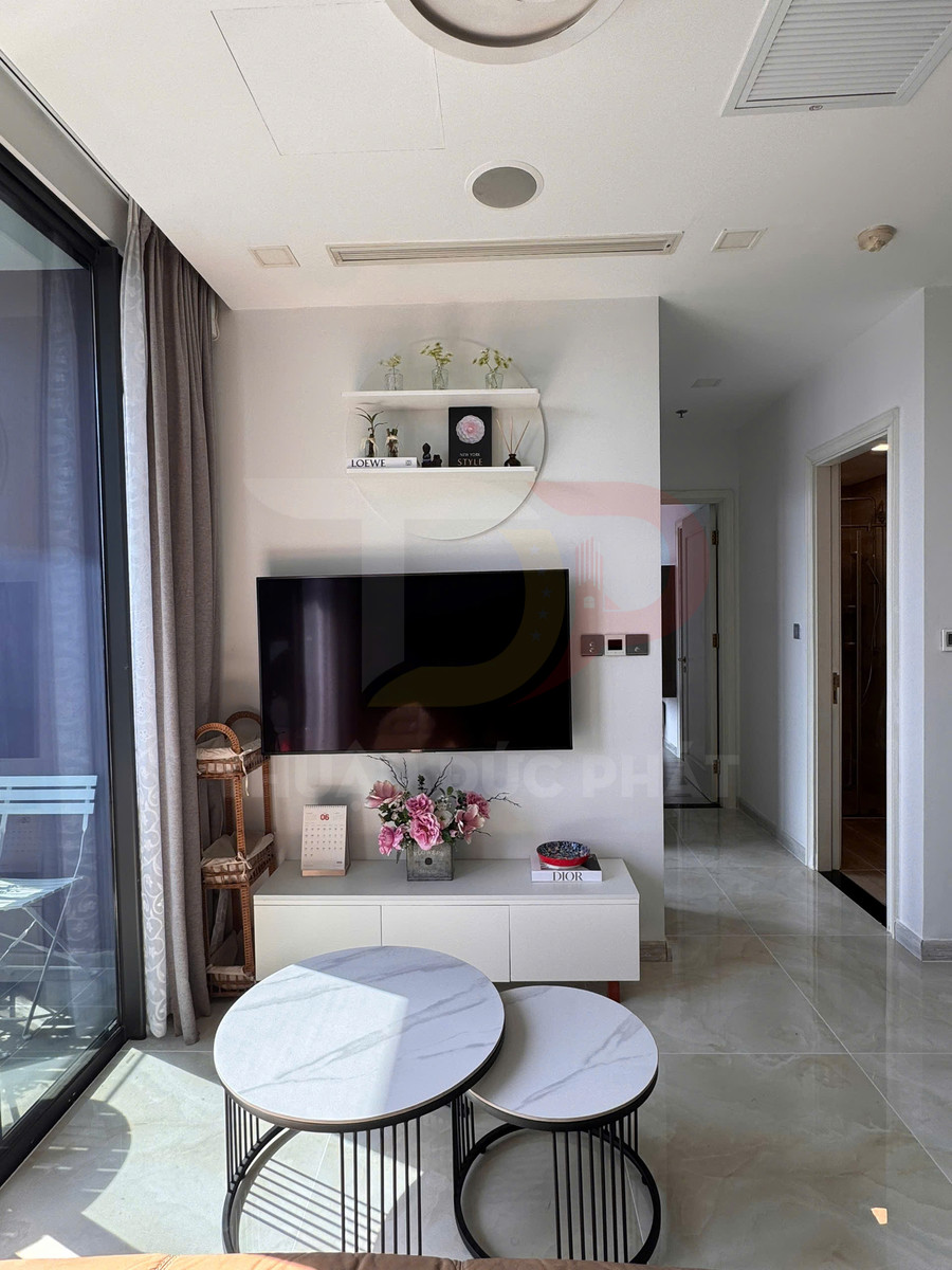 Cho Thuê Căn Hộ Chung Cư Vinhomes Golden River Tòa Aqua 2 Diện Tích 72 Mét Vuông Tầm Nhìn Tháp Landmark 81