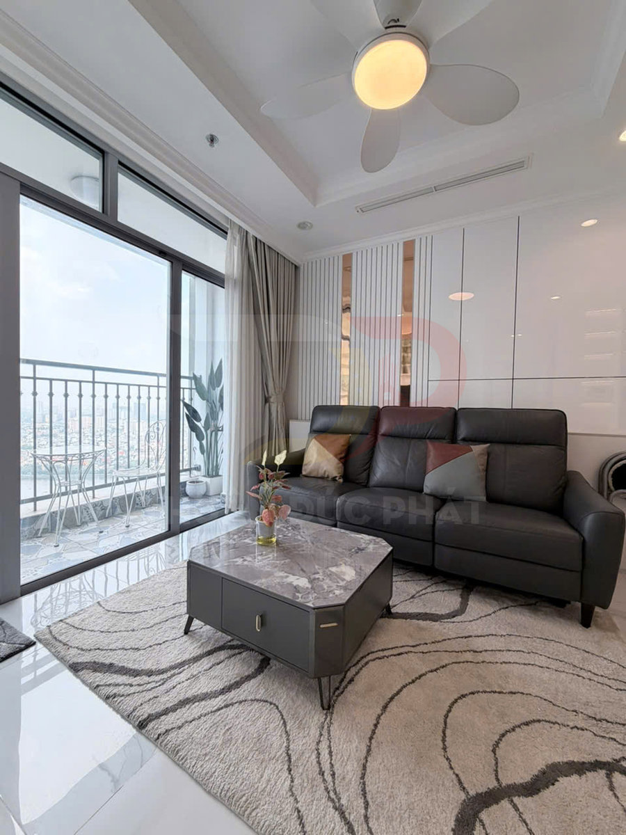 Bán căn hộ 2 phòng ngủ Landmark 2 Vinhomes Central Park 83,8m2 giá 15,5 tỷ, nhà trống có sổ