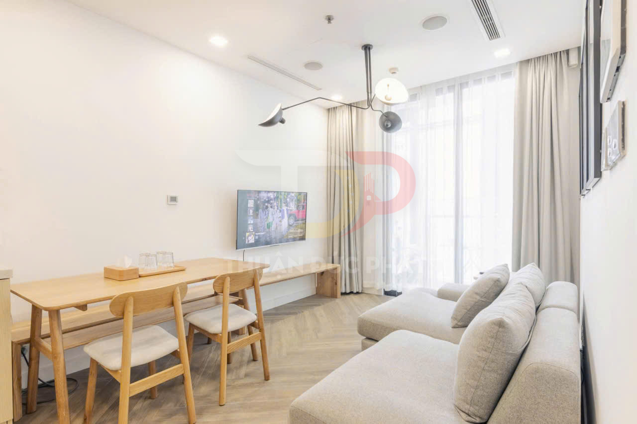 Bán căn hộ một phòng ngủ Aqua 1 Vinhomes Golden River 50,6 mét vuông full nội thất, sổ hồng, giá chốt 9,8 tỷ