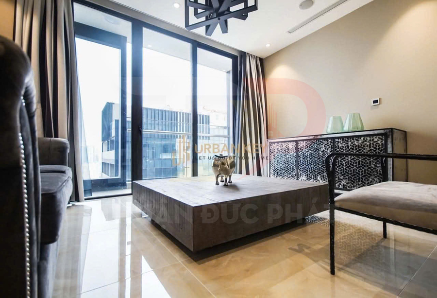 Cho thuê căn hộ Aqua 3 Vinhomes Golden River 90 mét vuông, 2 phòng ngủ, giá 40 triệu đồng