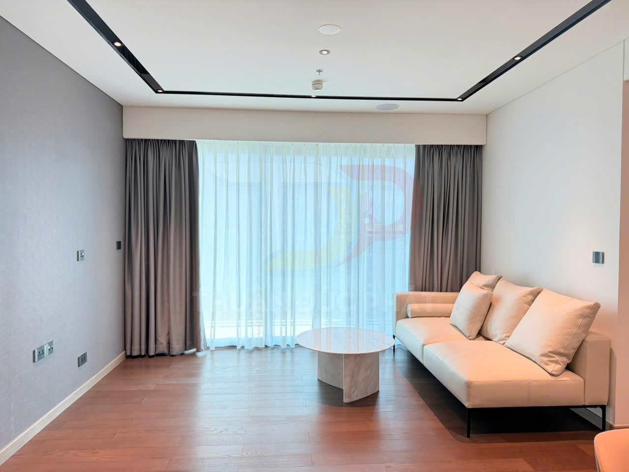 Cho thuê căn hộ một phòng ngủ Grand Marina Sài Gòn 60 mét vuông view sông, nội thất mới, giá 42 triệu đồng