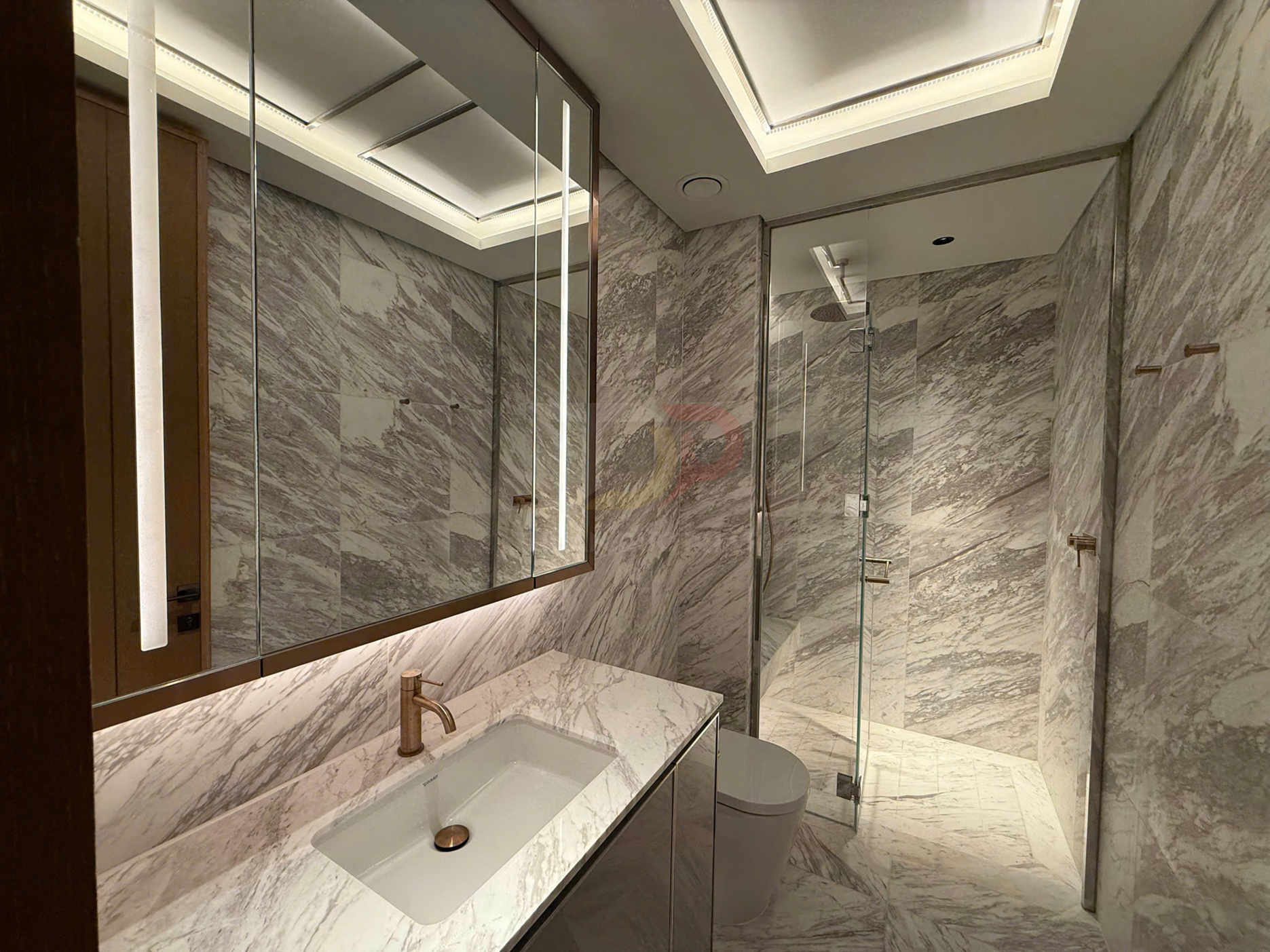 Cho thuê căn hộ Grand Marina Sài Gòn tòa Sea 2 phòng ngủ 92 mét vuông view sông giá 80 triệu đồng