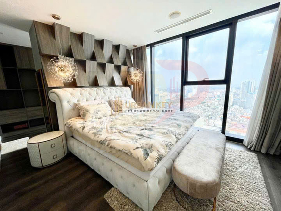 Cho thuê căn hộ Aqua 2 Vinhomes Golden River 118 mét vuông, 3 phòng ngủ, nội thất cao cấp
