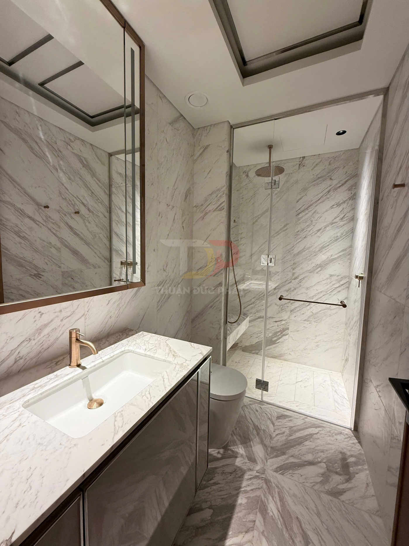 Bán căn hộ Grand Marina Saigon 2 phòng ngủ 2 phòng vệ sinh view trực diện sông Sài Gòn diện tích 90m2 giá bán 45 tỷ