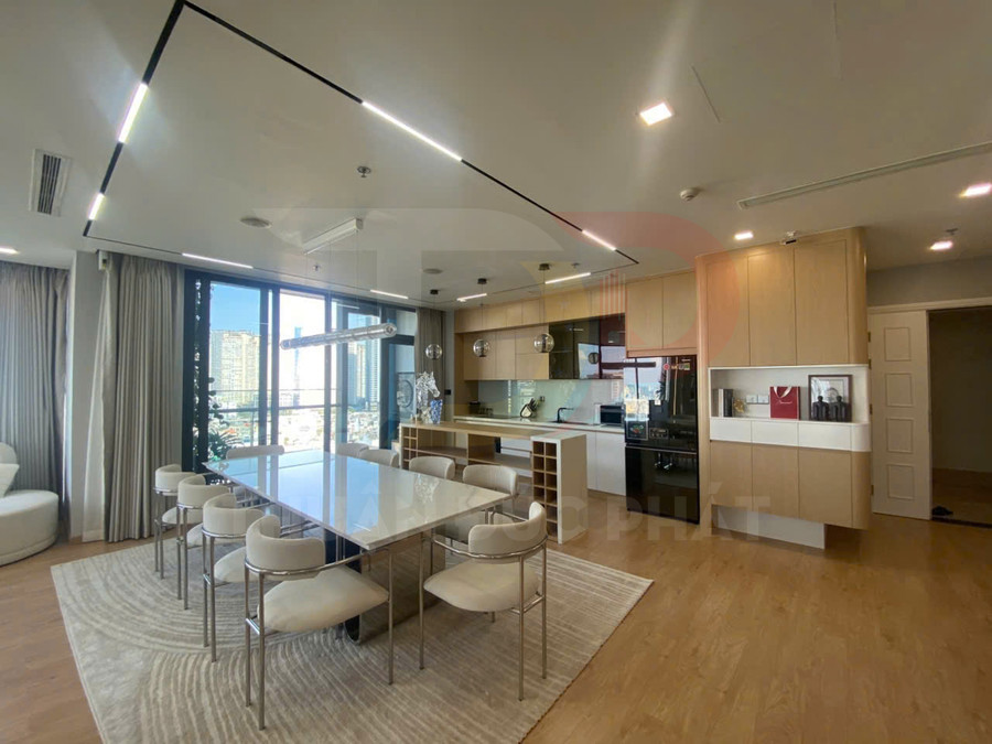 Cho Thuê Căn Hộ Vinhomes Golden River 3 Phòng Ngủ Diện Tích 101.5 Mét Vuông View Thảo Cầm Viên Và Landmark 81