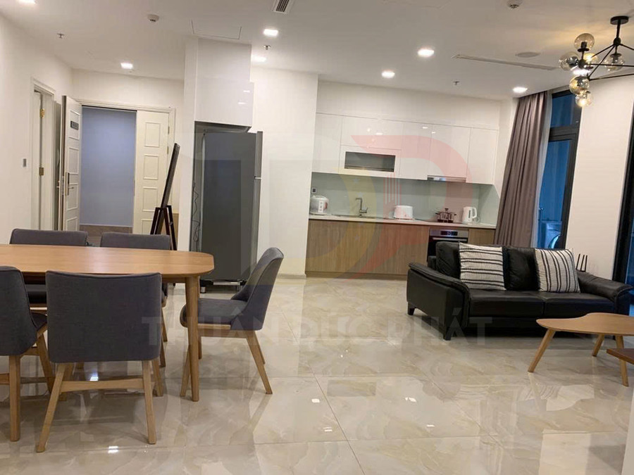 Cho Thuê Căn Hộ Vinhomes Golden River Tòa Aqua 2 Khu Vực Trung Tâm Diện Tích 98.9 Mét Vuông Tầm Nhìn Thành Phố