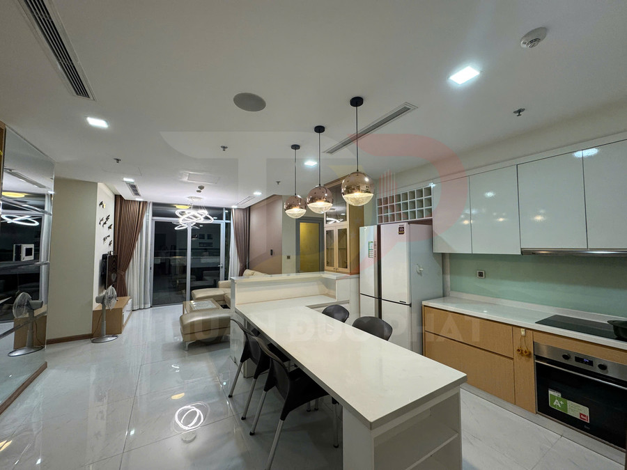 Cho thuê căn hộ 2 phòng ngủ Vinhomes Central Park Park 6 diện tích 85 mét vuông giá 27 triệu net