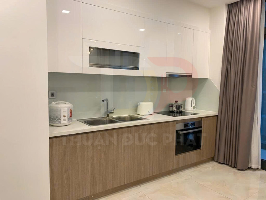 Cho Thuê Căn Hộ Vinhomes Golden River Tòa Aqua 2 Khu Vực Trung Tâm Diện Tích 98.9 Mét Vuông Tầm Nhìn Thành Phố