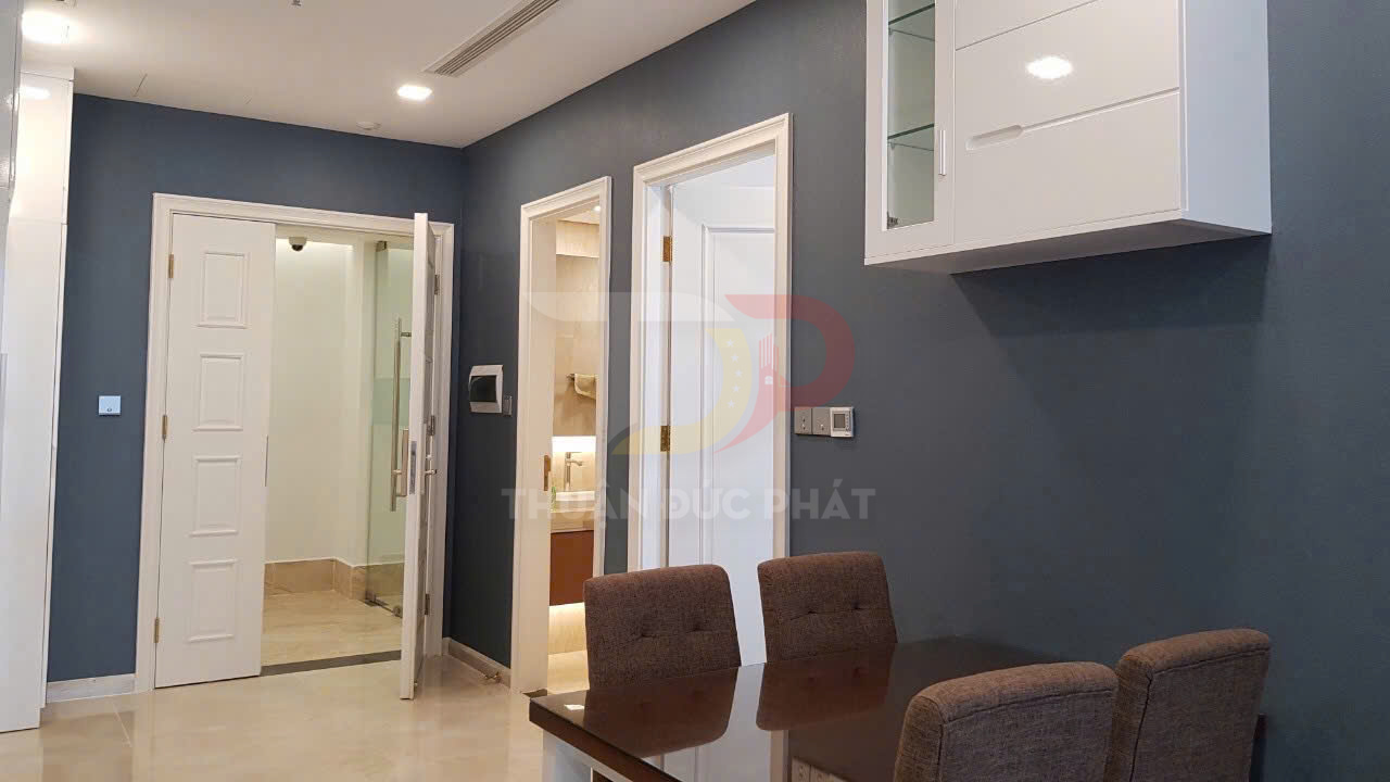 Bán căn hộ 1 phòng ngủ Vinhomes Golden River Aqua 3 full nội thất view Landmark 81 giá 11.2 tỷ sổ hồng lâu dài