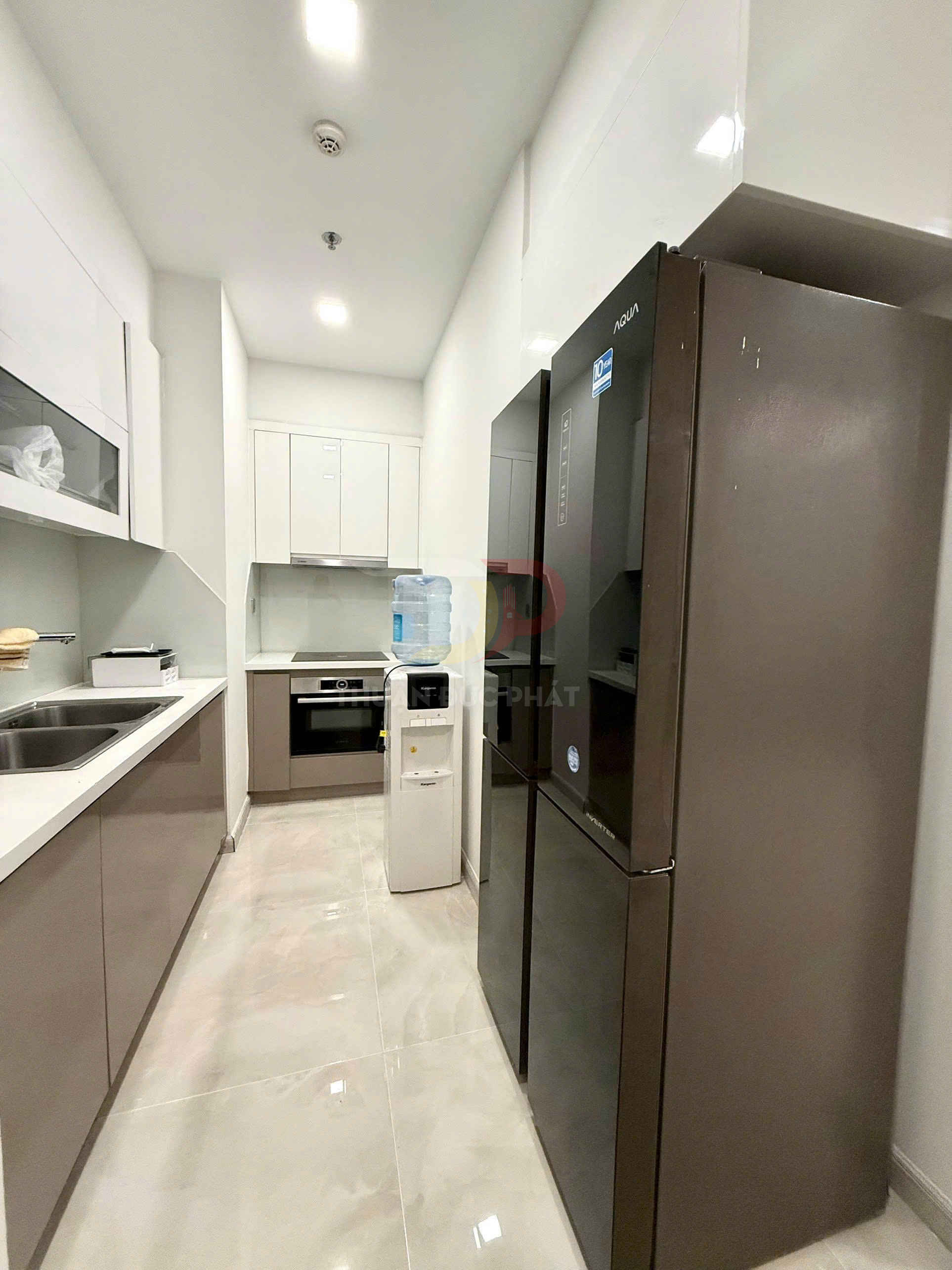 Bán Căn Hộ 1 Phòng Ngủ Vinhomes Golden River Tòa Aqua 1 View Sông Trực Diện Cùng Đầy Đủ Nội Thất Sang Trọng