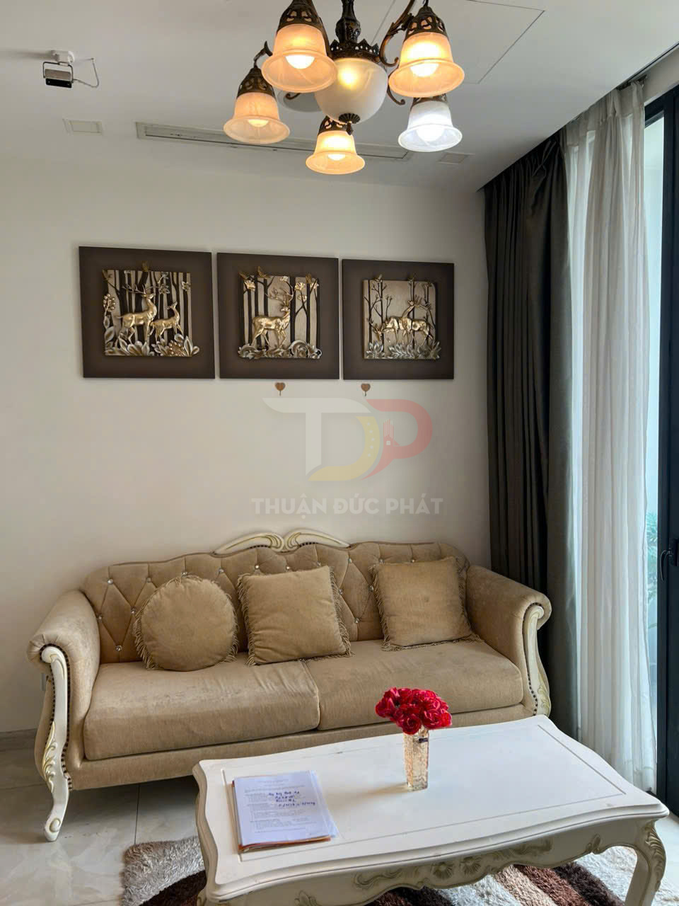 Cho Thuê Căn Hộ Vinhomes Golden River 2 Phòng Ngủ Đầy Đủ Nội Thất Tòa Aqua 3 Tầm Nhìn Landmark 81