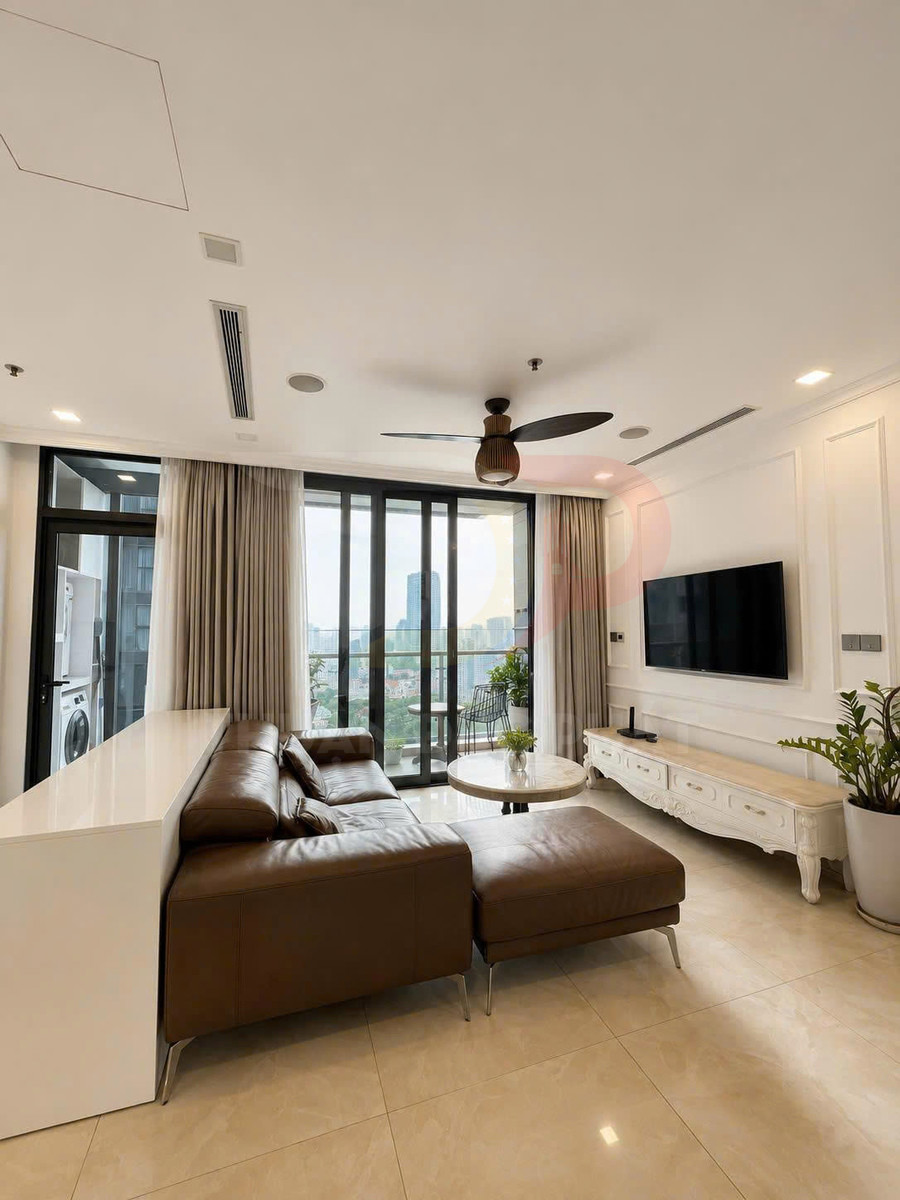 Cho thuê căn hộ Aqua 1 Vinhomes Golden River 3 phòng ngủ, 110 mét vuông, giá 42 triệu đồng